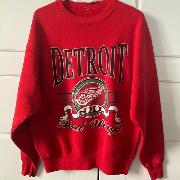 Tops - ❤️Vintage 1990s Red Wings Championship Crewneck Sweatshirt